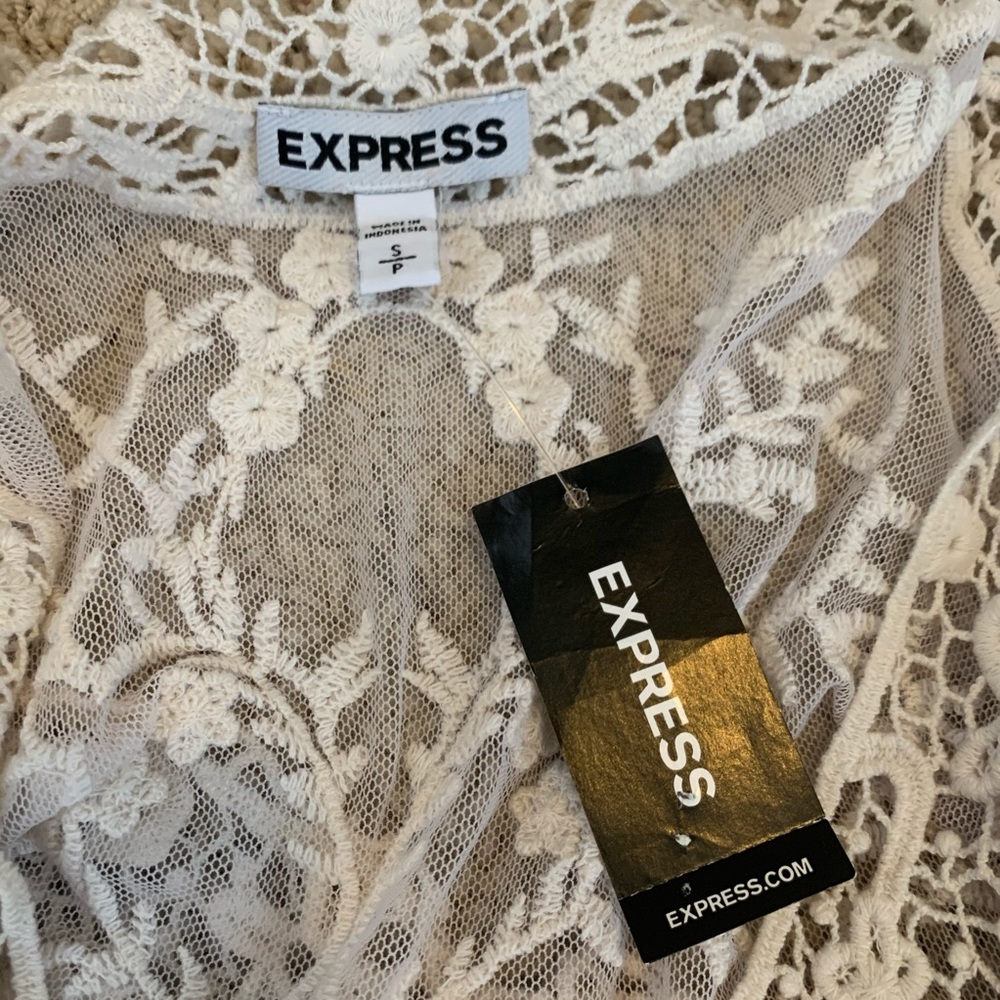 NWT Express Baroque Tiered Ivory Lace Tank - Picture 8 of 8
